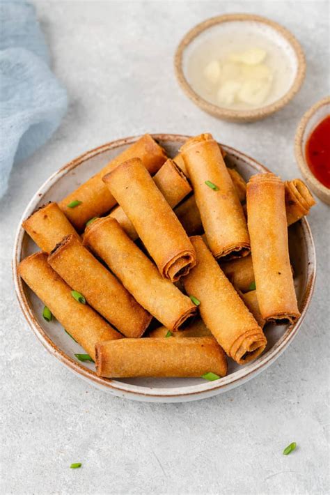 Easy Vegan Filipino Spring Rolls (Lumpiang Shanghai)