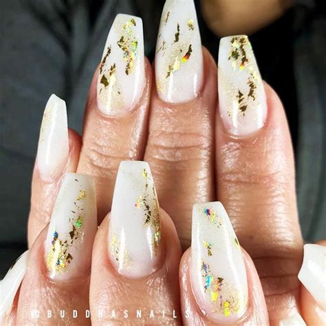 21 Stunning Gold Foil Nail Designs to Make Your Manicure Shine ★ Gold Foil Designs for White ...