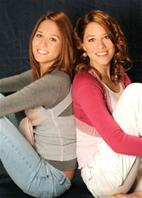 Addison & Alex Hoover as Phoebe & Steffy - Sitcoms Online Photo Galleries