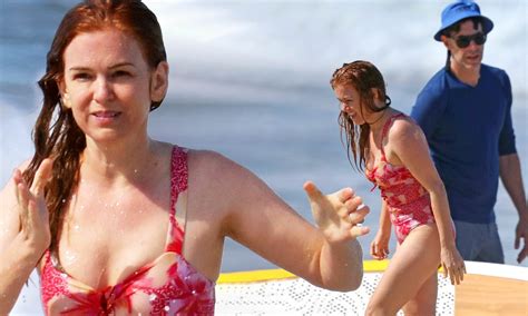 Isla Fisher Beach