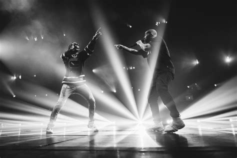 Review: Drake took over Rogers Arena for a dazzling display of his Summer Sixteen Tour (PHOTOS ...