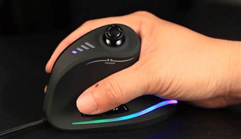 Ten Best Vertical Gaming Mouse Reviews & 2024 Guide