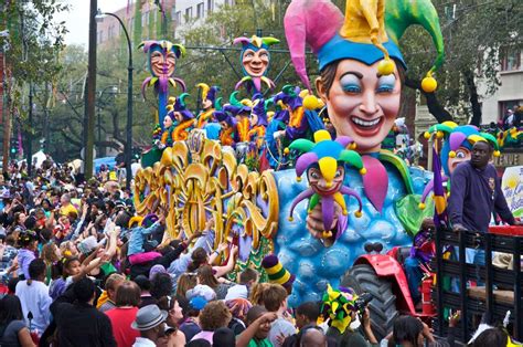 Mardi Gras Clothing In France | Mardi gras parade, Mardi gras pictures ...