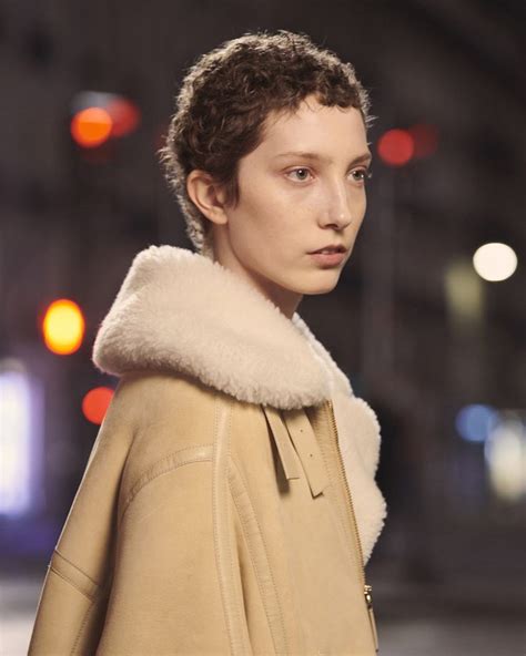 Chloé AW21 in 2021 | Winter jackets, Fashion, Canada goose jackets