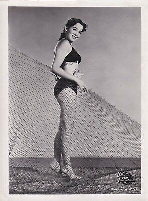 Dorothy Hart STUNNING PORTRAIT LEGGY CHEESECAKE SEXY LEGS 1940s ORIG PHOTO 253 | eBay