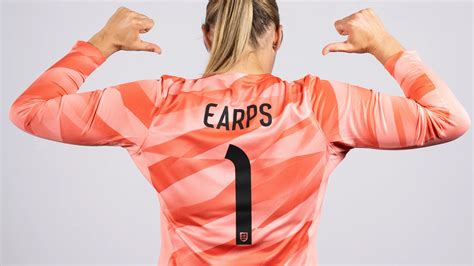 Lionesses star Mary Earps 'hugely hurt' that fans cannot buy shirt with her name on back for ...