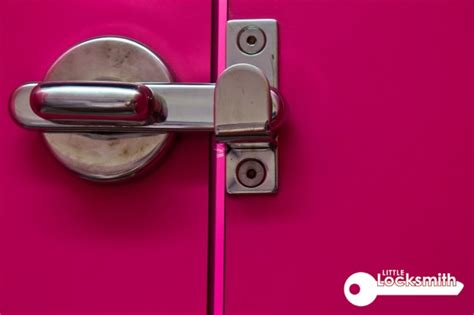 How To Unlock A Bathroom Door - Little Locksmith Singapore | Reliable Locksmith Services Singapore