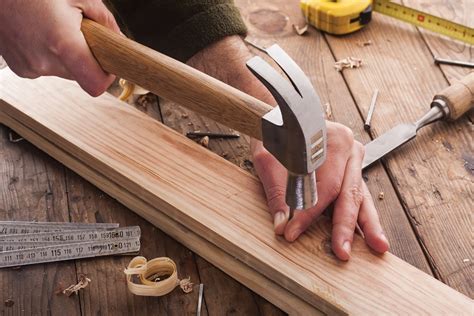 What Tools Does A Finish Carpenter Need - Picture Of Carpenter