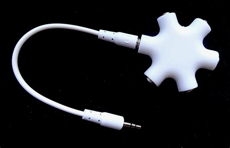 3.5mm Aux Splitter Adapter Free Stock Photo - Public Domain Pictures
