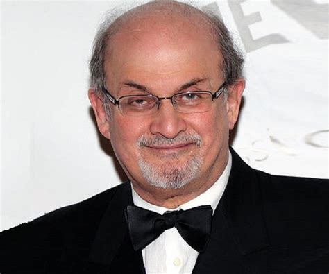 Salman Rushdie Biography - Facts, Childhood, Family Life & Achievements