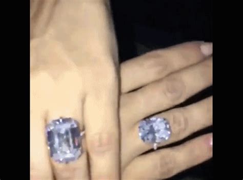 Kanye West gift wife, Kim a new huge diamond engagement ring