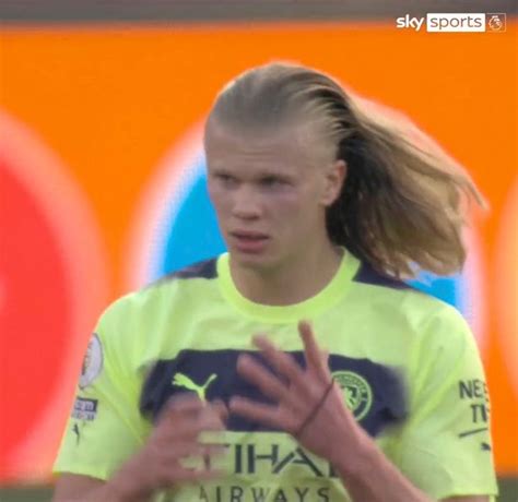 Erling Haaland's perfect hair shake has fans begging shampoo brands to sign him up - Daily Star