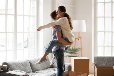 22 Tips for Couples Moving in Together | Extra Space Storage