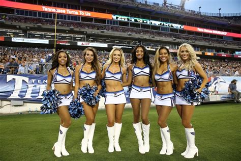 Customer Spotlight: The Tennessee Titans Cheerleaders' New Uniform!