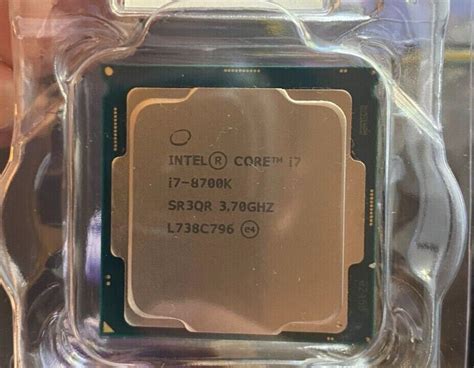 Intel Core i7-8700K Processor (3.7GHz, 6 Cores, Socket FCLGA1151 ...