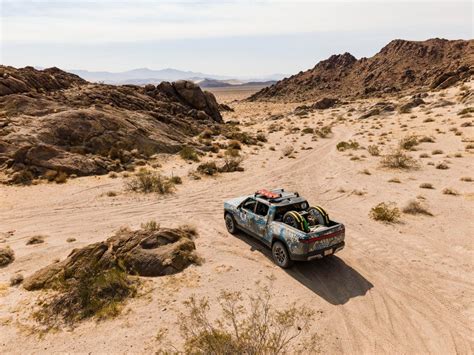 Here's the Rivian R1T electric pickup truck in action off-road - CNET