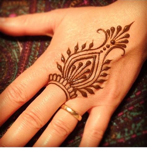 Pin by Kim on Henna | Henna tattoo designs, Henna designs, Simple henna tattoo