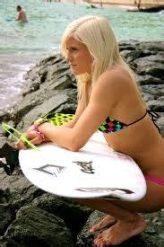 tatiana westin webb pro surfer | Weston, Pro surfers, Skate girl