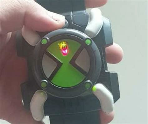 Vintage Ben 10 Omnitrix FX ben10, Hobbies & Toys, Toys & Games on Carousell