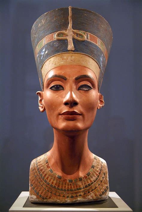 Nefertiti Bust - Wikipedia, the free encyclopedia | Nefertiti bust ...