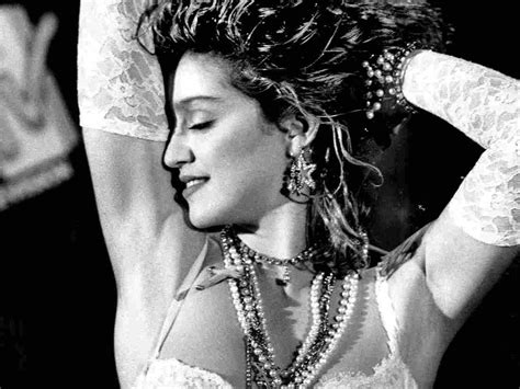 'Like A Virgin' Lives On, A Winking Anthem For Women Getting Married | 80s madonna, Bellezza ...