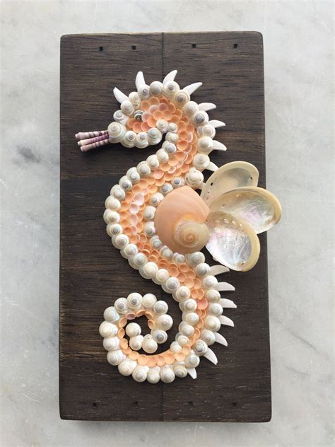 Seashell Seahorse Wall Box | Seashell crafts, Shell crafts diy, Shell crafts