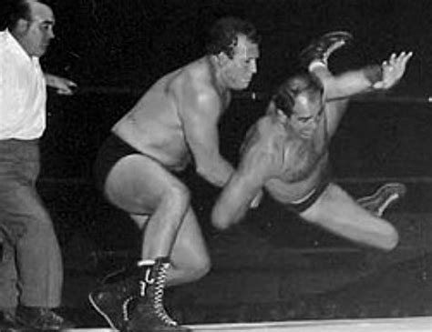 Lou Thesz vs John Paul Henning at Maple Leaf Garden in Toronto, June 20 ...