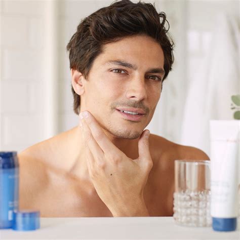 Clarins - For the perfect shave and soothed skin, Clarins...