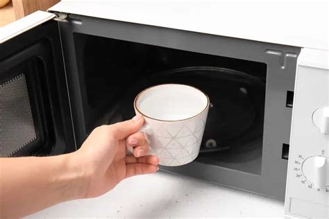 Heating Water In Microwave? Here’s Why You Should Stop Doing it