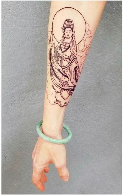 Pin by Marja Butterworth on Quan yin | Geometric tattoo, Tattoos, Quan yin