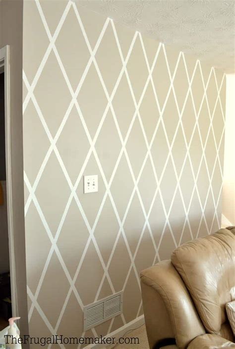 Easy Wall Painting Ideas With Tape - How to paint your walls for best results? - pic-hankering