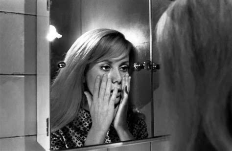 Jump Scares in Repulsion (1965) - Where's The Jump?