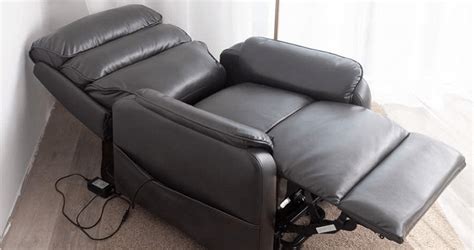 10 Best Recliner For Tall Man Reviewed In 2021 – Top Picks!