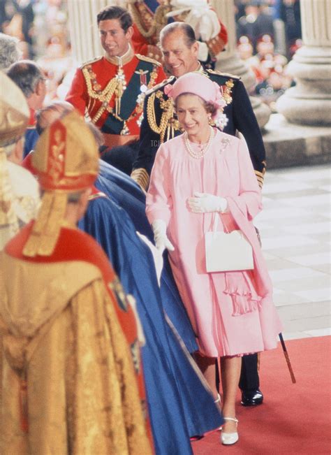 The Queen’s Jubilee Outfits on Display in Edinburgh