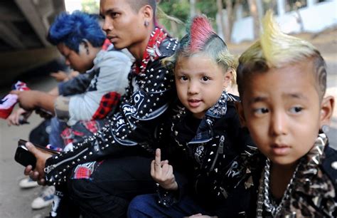 Dinas Sosial Memilih Pakai Metode Rukiyah Untuk Mengatasi Anak Punk di Jalanan. Masuk Akal Nggak?