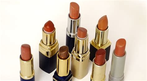 HOW MANY LIPSTICKS YOU DO YOU HAVE? (HOW MANY DO YOU ACTUALLY USE?) | Living Cruelty Free