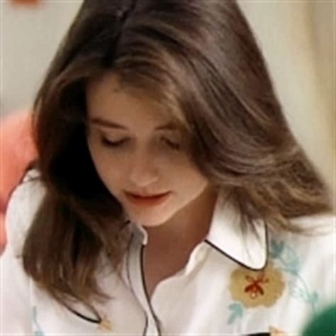 Brenda Walsh - Beverly Hills 90210 Icon (18519213) - Fanpop