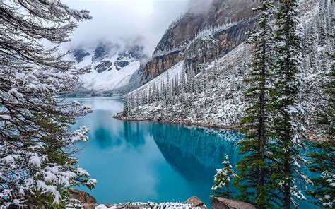 Moraine Lake on a winter day wallpaper - Nature wallpapers - #42224