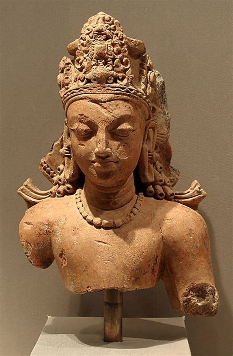 5th-6th C. Hindu Lord Vishnu wearing a crown. Gupta period, terracotta. Bengal India or ancient ...
