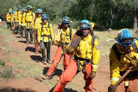 CCC Wildland Firefighters Ready for Wildfire | California Conservation Corps