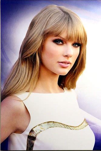 Taylor Swift | Country Music Hall of Fame Down Town Nashvill… | Thank You (23 Millions+) views ...