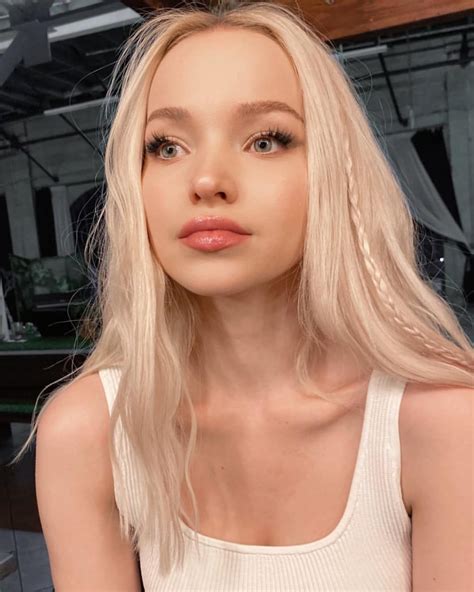 Dove Cameron Makeup