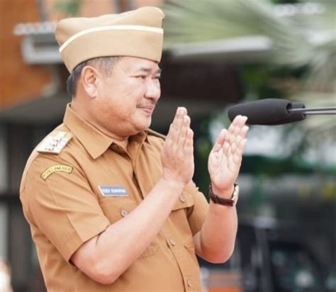 Bupati Rudy Gunawan Minta Forum Pondok Pesantren Garut Tidak Berpolitik ...