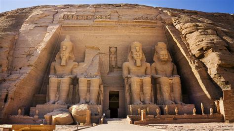 Vier kolossen van Ramses II ~ Nieuwe Rijk, 19de dynastie ~ Abu Simbel | Egypt tours, Aswan, Egypt