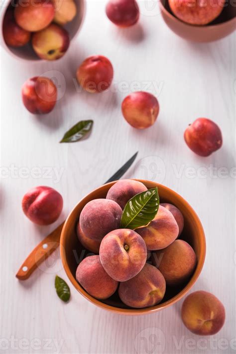 fresh peaches 749168 Stock Photo at Vecteezy