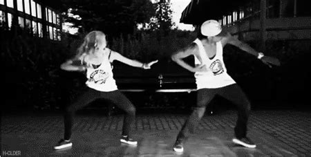 dancers hip hop gif | WiffleGif