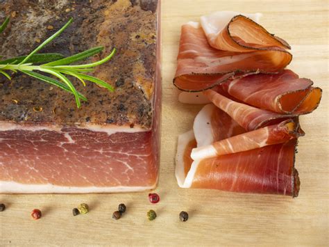 5 Differences Speck vs Prosciutto to Elevate Your Culinary Experience