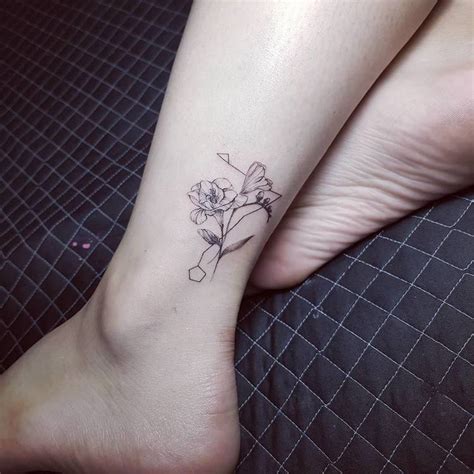 22 Beautiful and Delicate Freesia Tattoo Designs | TattooAdore