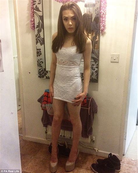 Transgender teen plans £60k worth of procedures on the NHS | Daily Mail ...