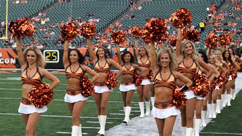 Ben-Gal Cheerleaders: Bears at Bengals